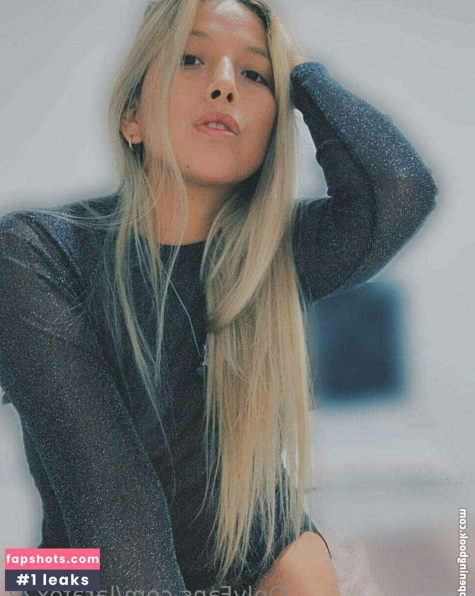 larafox22 gallery photo #15