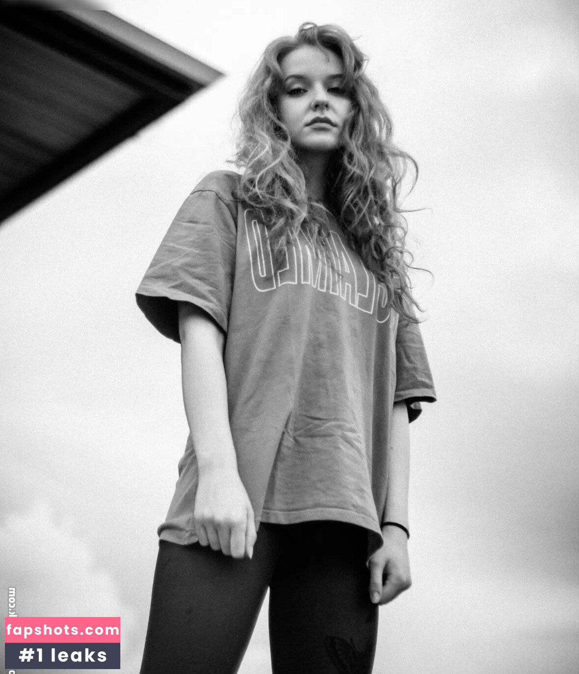 Larakrgr_ gallery photo #2