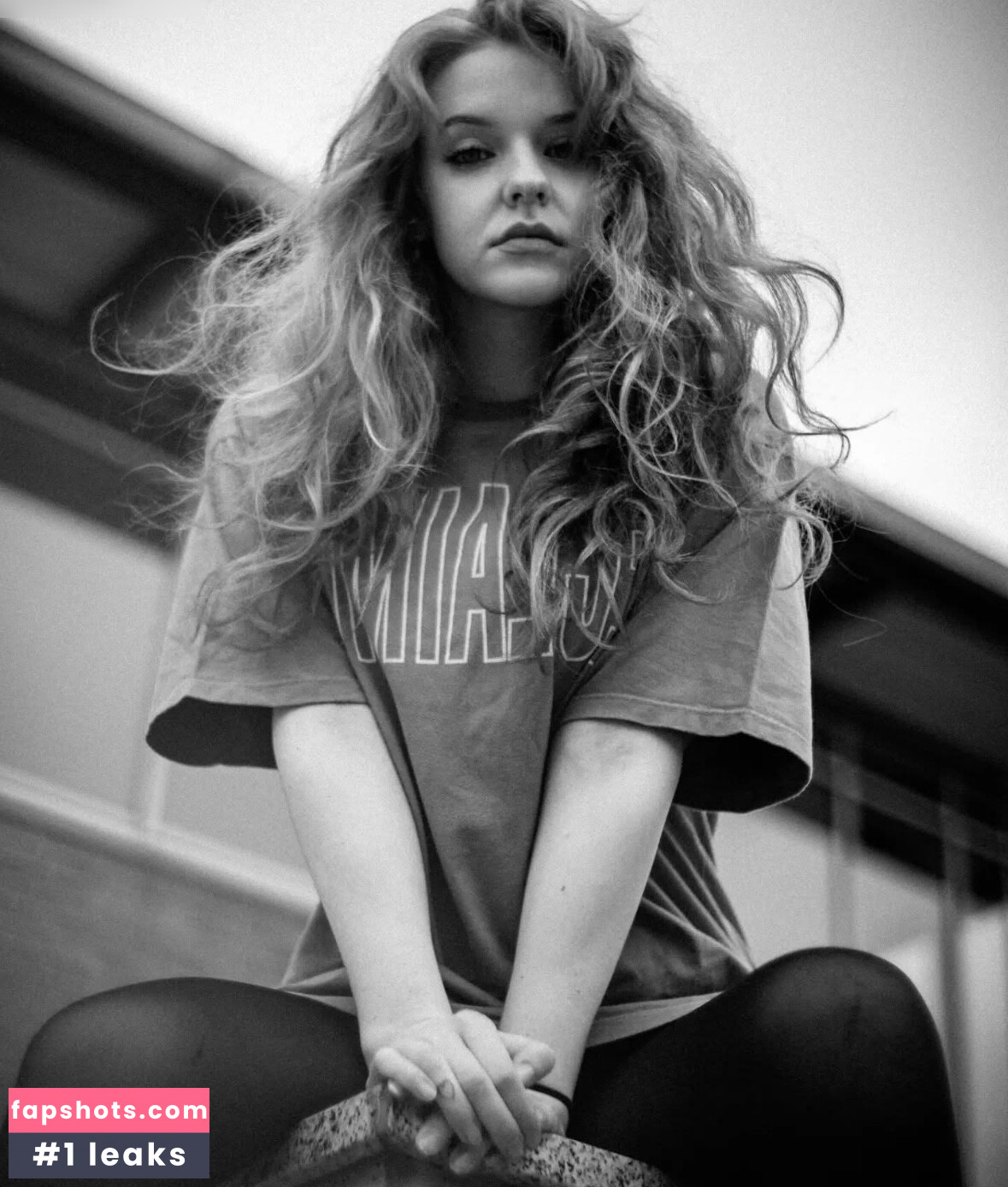 Larakrgr_ gallery photo #5