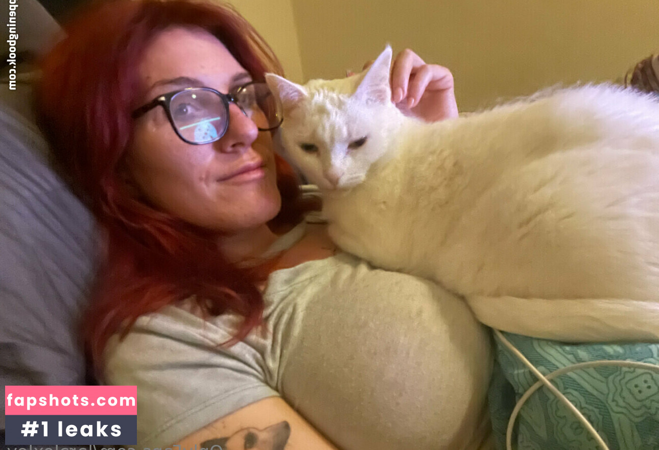 laraloxley gallery photo #61