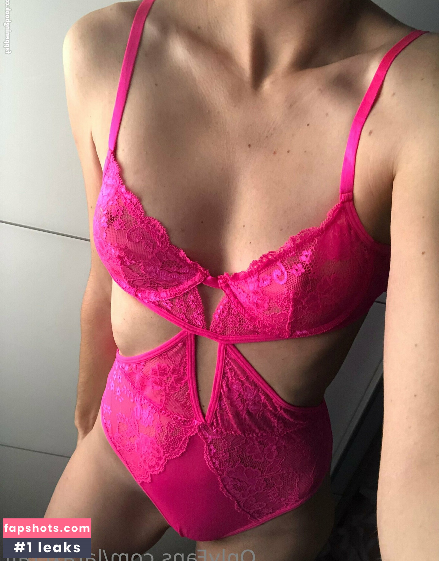 laraxcraft gallery photo #7