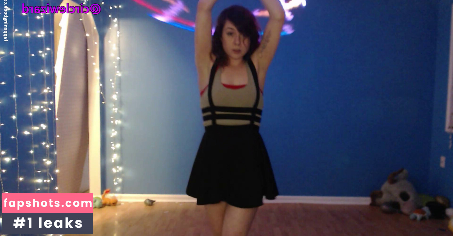 Laribug Nahé úniky fotek pouze od fanoušků #24 - Fapshots