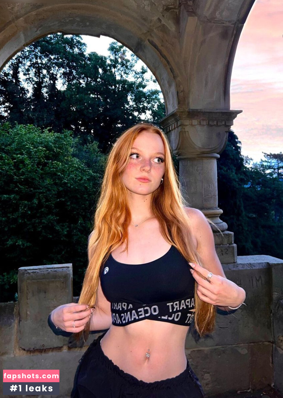 Larissa.775 nude babe gallery