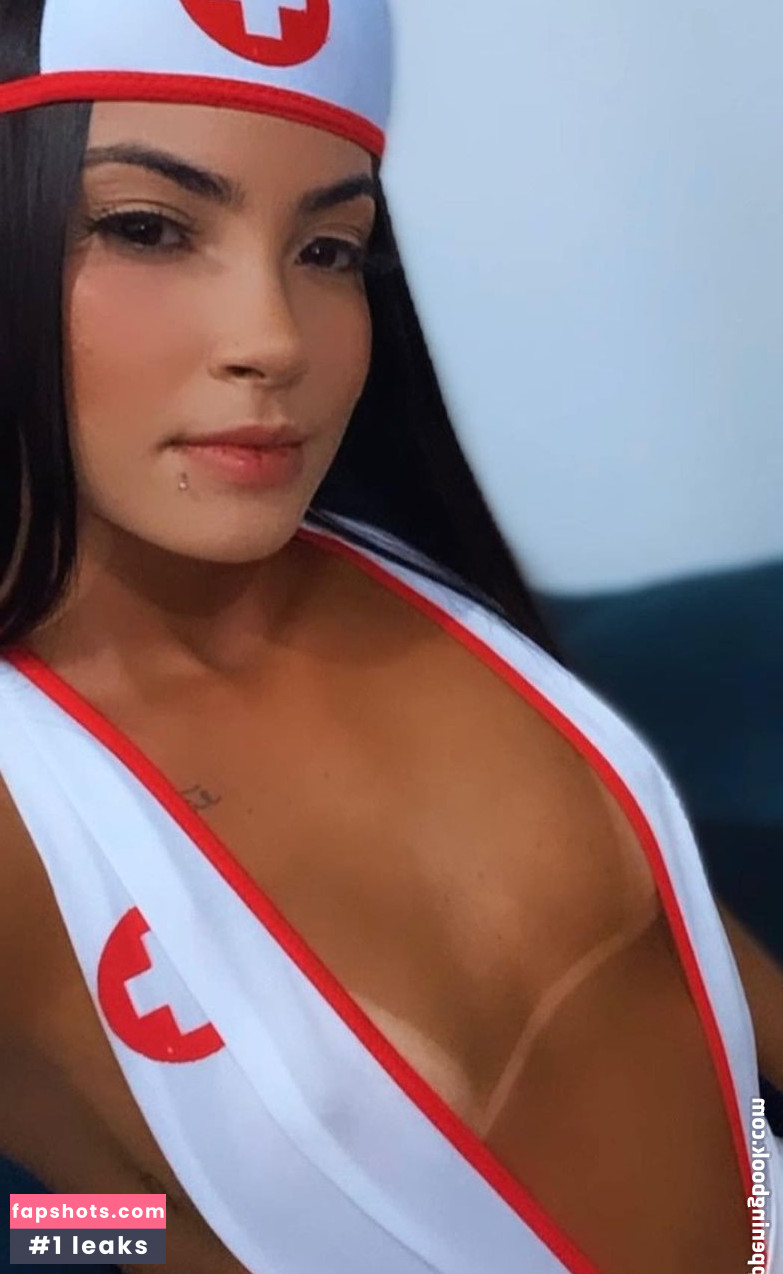 Larissa Chaves Nude Leaks OnlyFans Photos #3 - LeakJerk