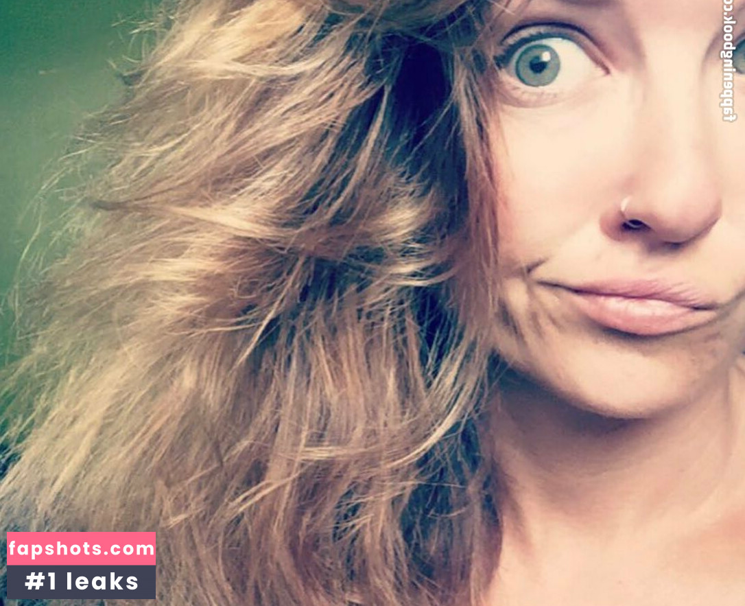 Larissa Colleen Nude Leaks OnlyFans Photos #13 - LeakJerk