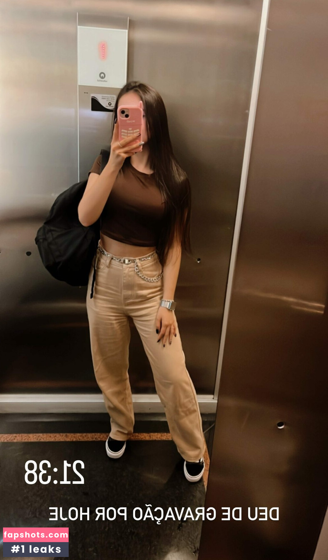 Larissa Costa gallery photo #27