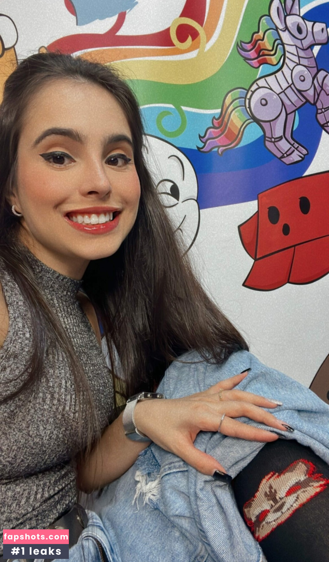 Larissa Costa gallery photo #36