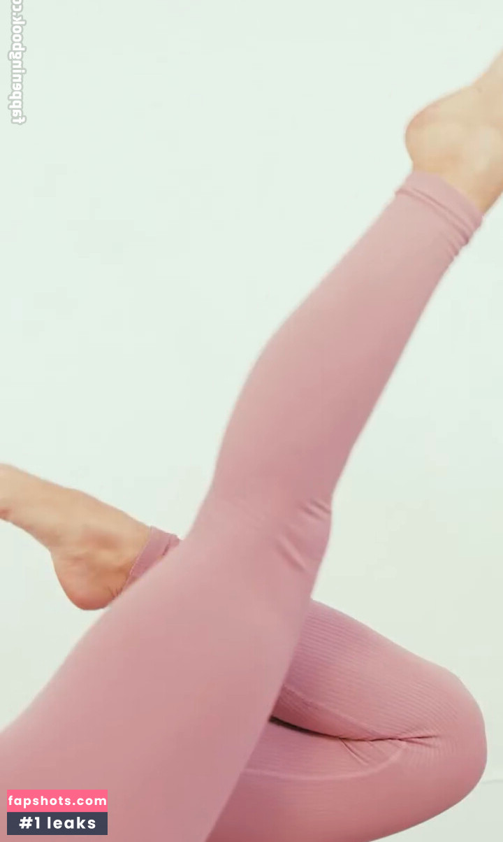 Larissa Manoela gallery photo #12