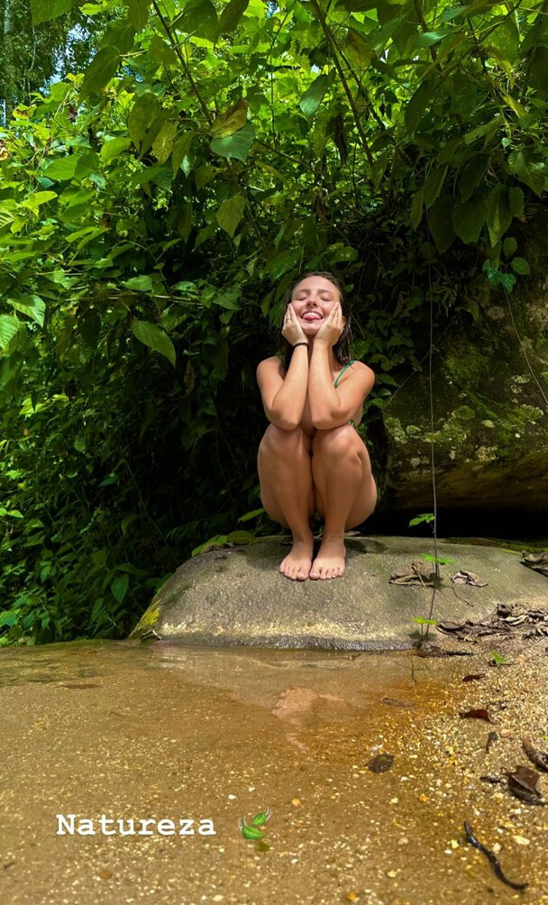 larissa-manoela Nahé úniky fotek pouze od fanoušků #635 - Fapshots