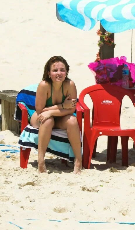 larissa-manoela Nahé úniky fotek pouze od fanoušků #835 - Fapshots