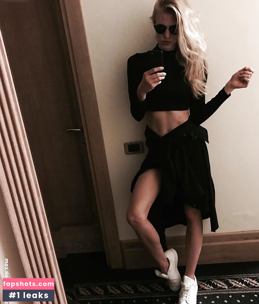 Larissa Marolt Nahé úniky fotek pouze od fanoušků #11 - Fapshots