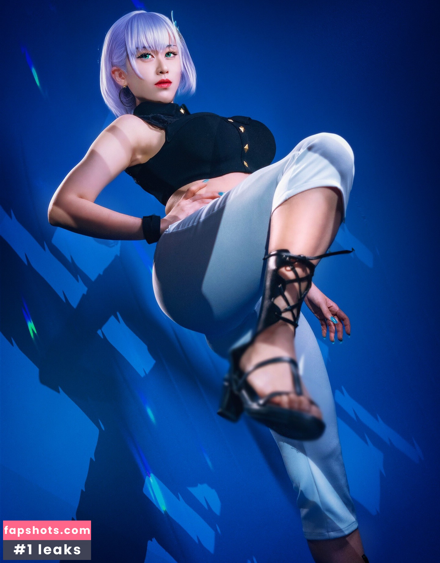 Larissa Rochefort gallery photo #2