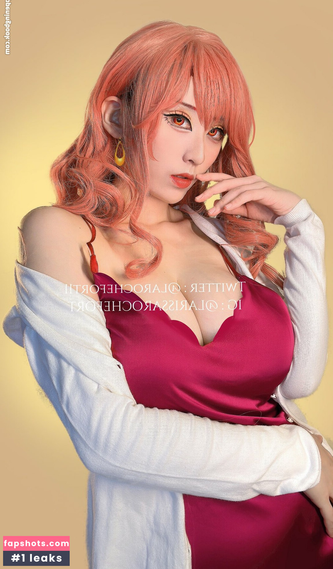 Larissa Rochefort gallery photo #101