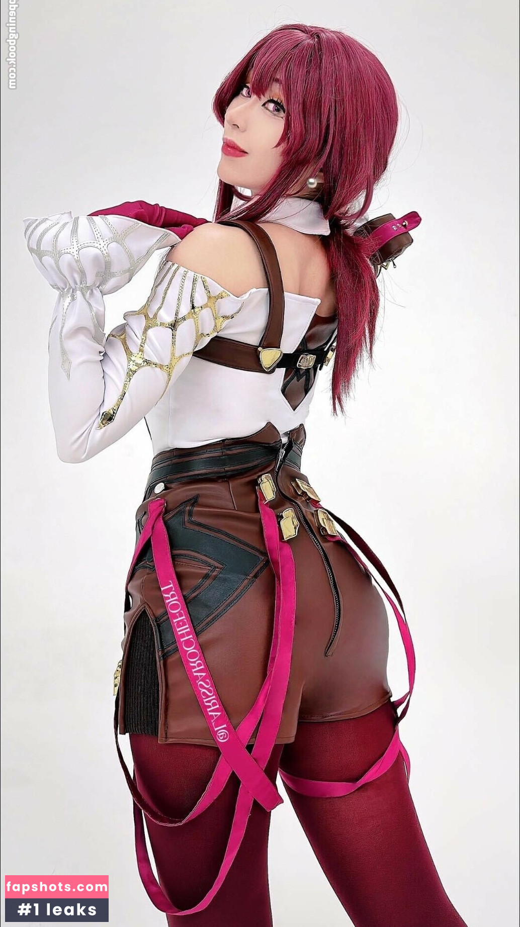 Larissa Rochefort gallery photo #126