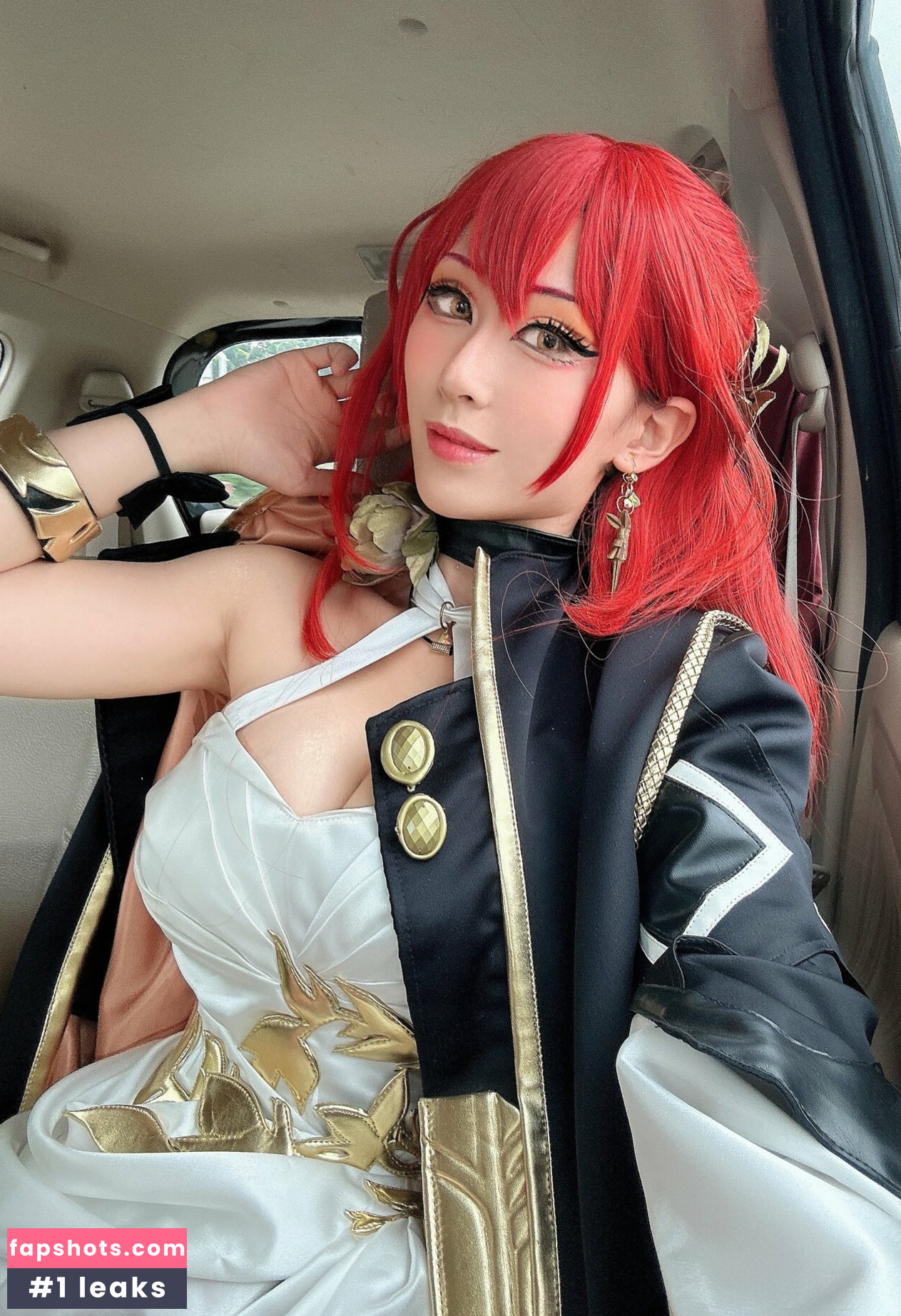 Larissa Rochefort gallery photo #133