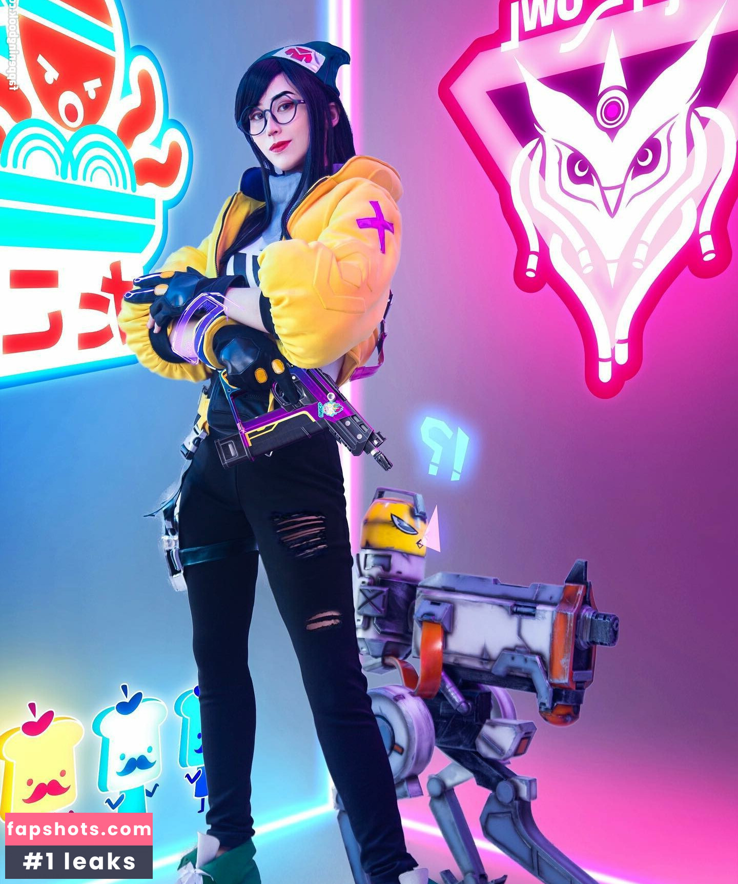 Larissa Rochefort gallery photo #143