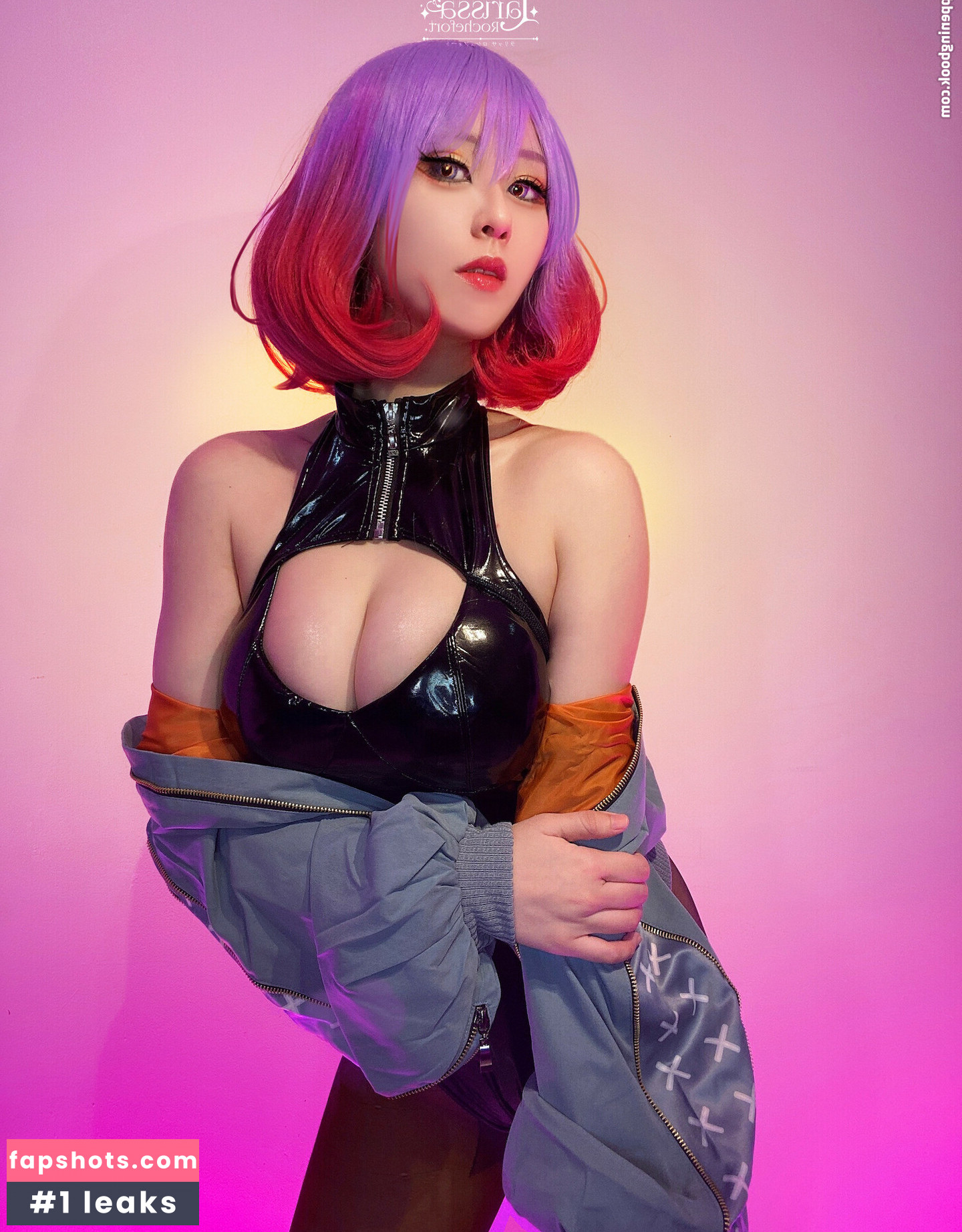 Larissa Rochefort gallery photo #149