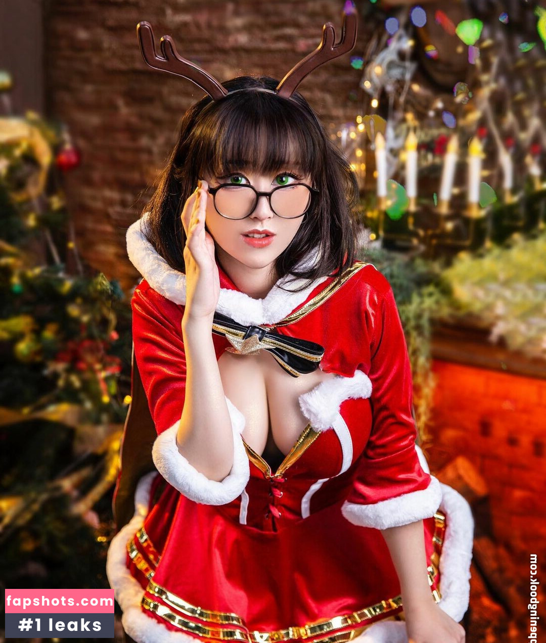 Larissa Rochefort gallery photo #161