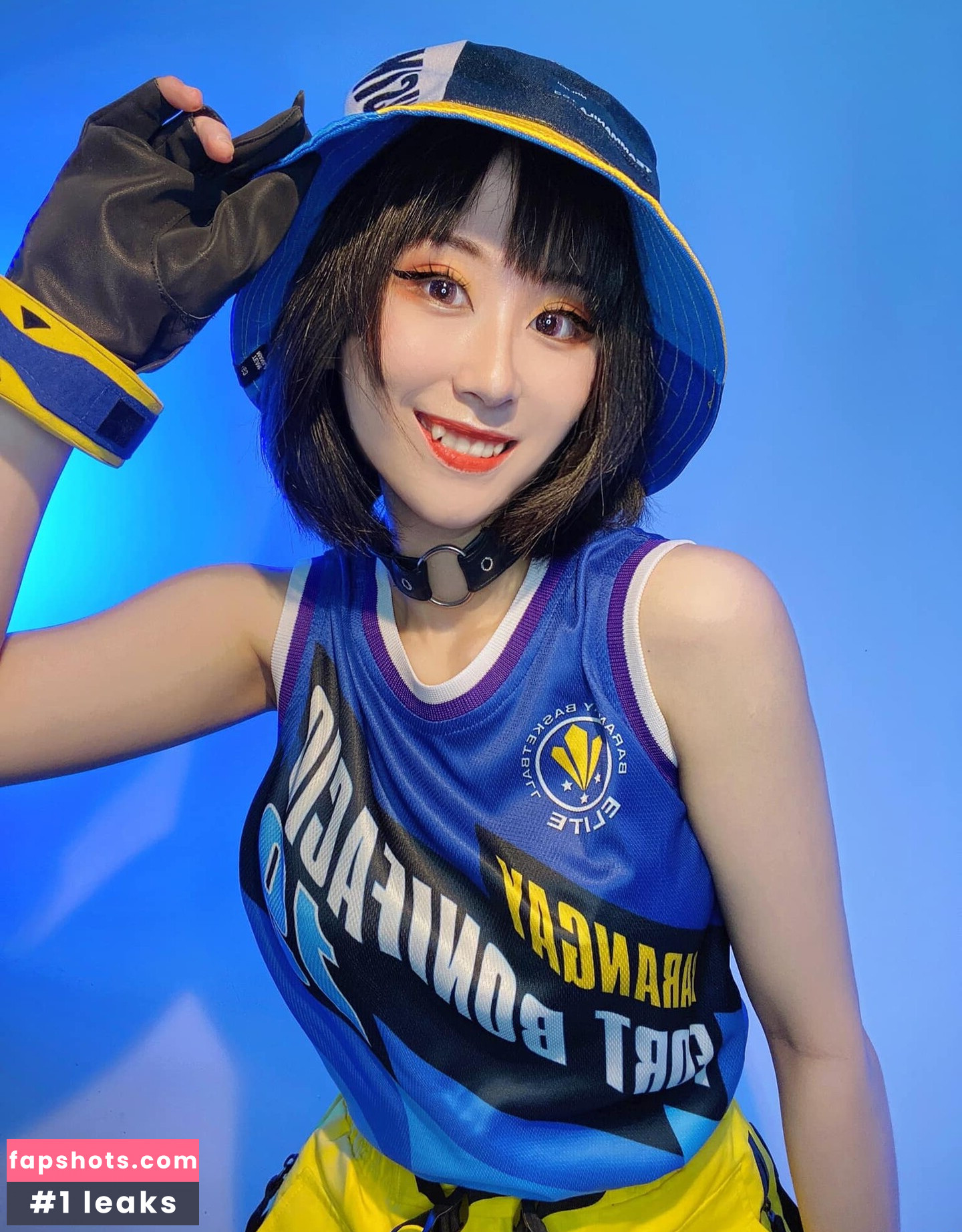 Larissa Rochefort gallery photo #167