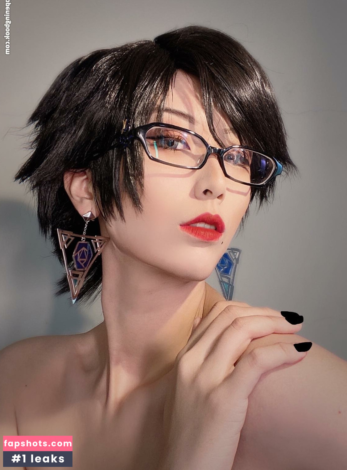 Larissa Rochefort gallery photo #179