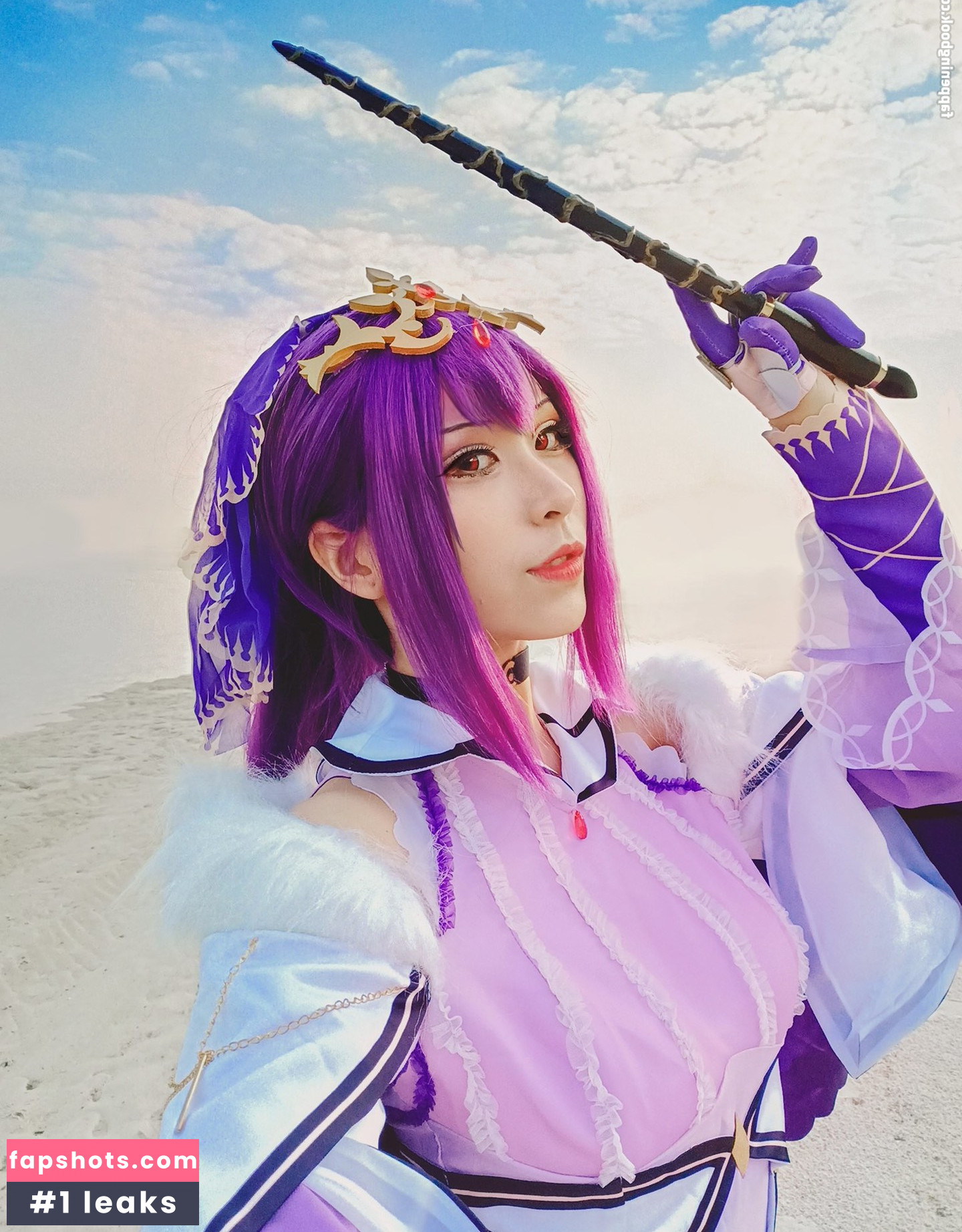 Larissa Rochefort nude babe gallery