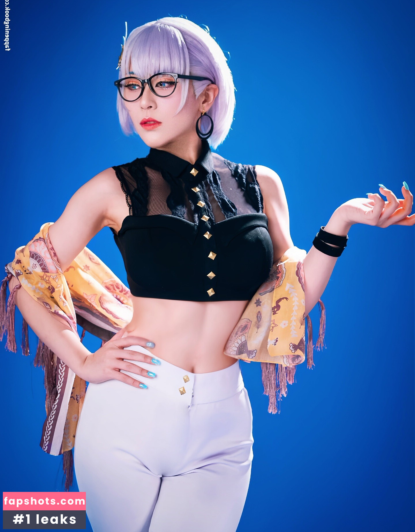 Larissa Rochefort gallery photo #3