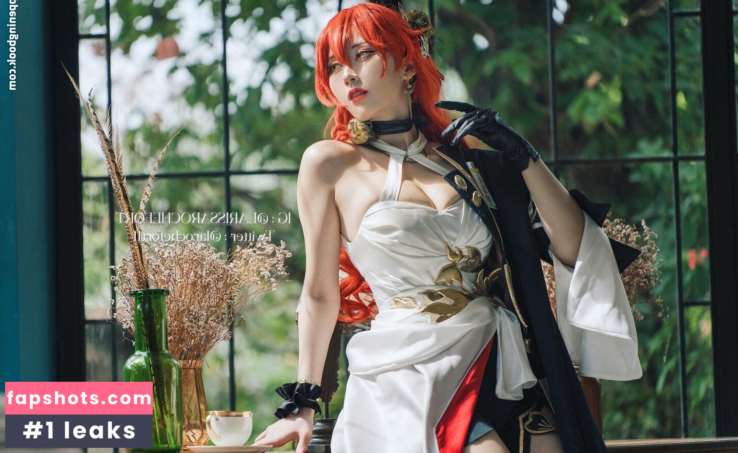 Larissa Rochefort gallery photo #66