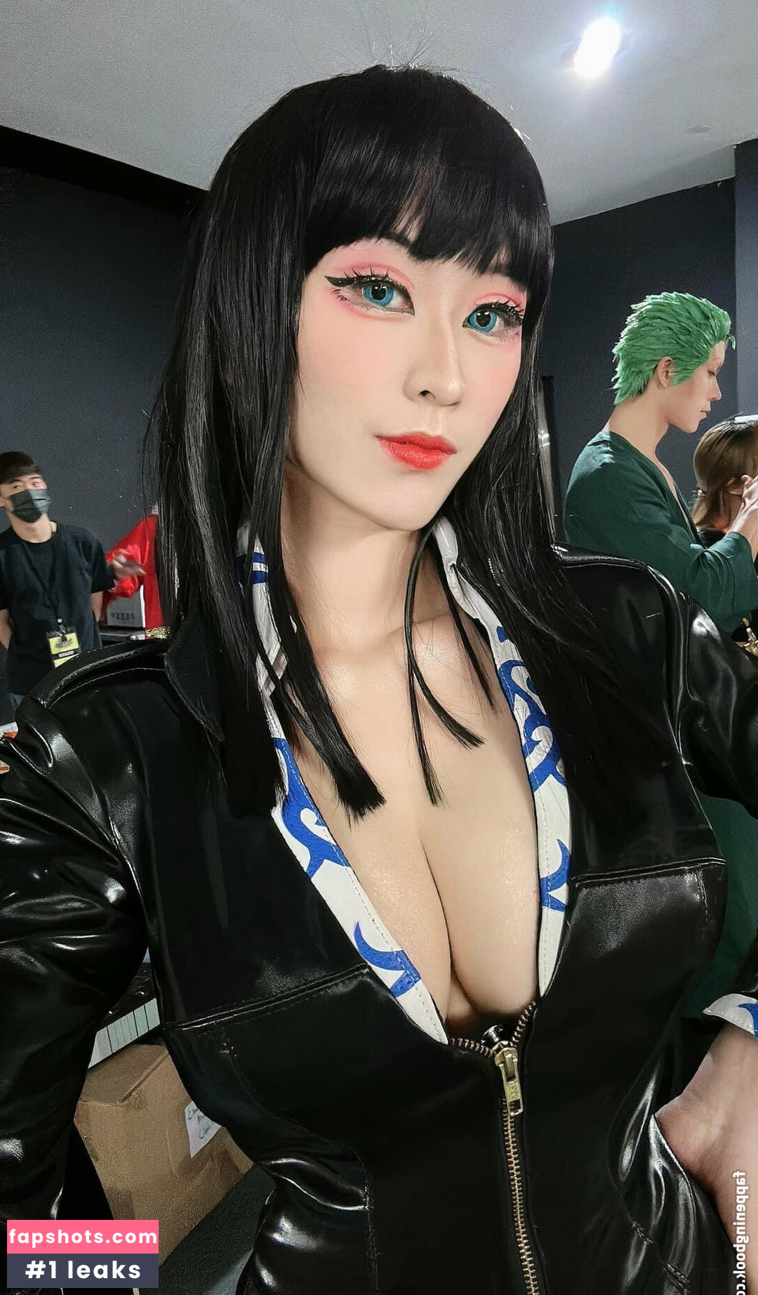 Larissa Rochefort gallery photo #68