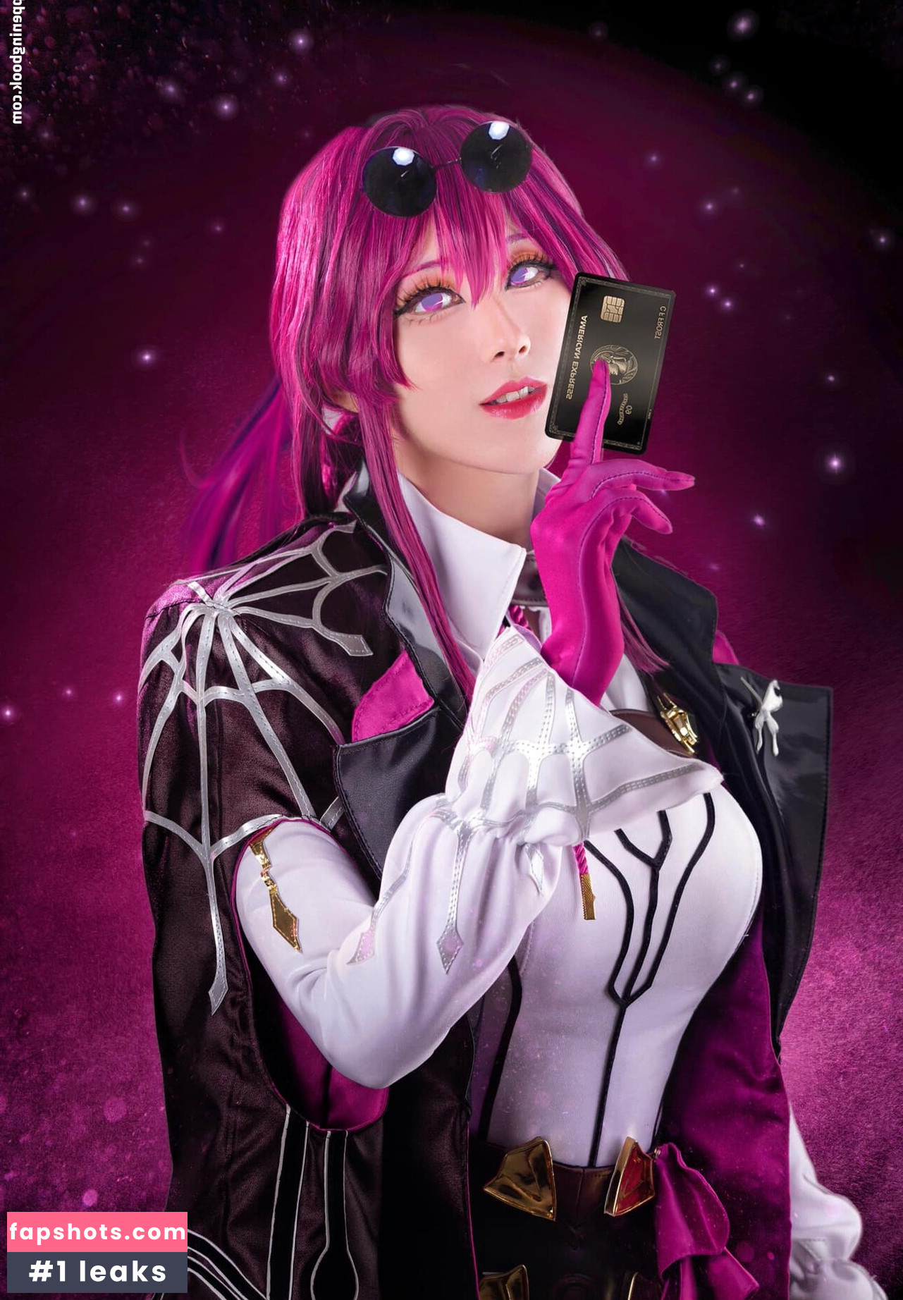 Larissa Rochefort gallery photo #88