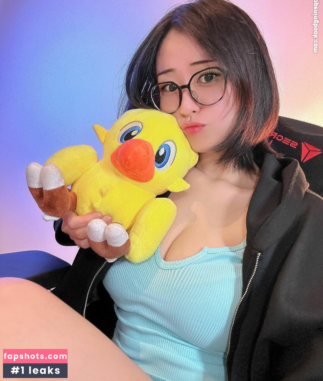 Larissa Rochefort gallery photo #96