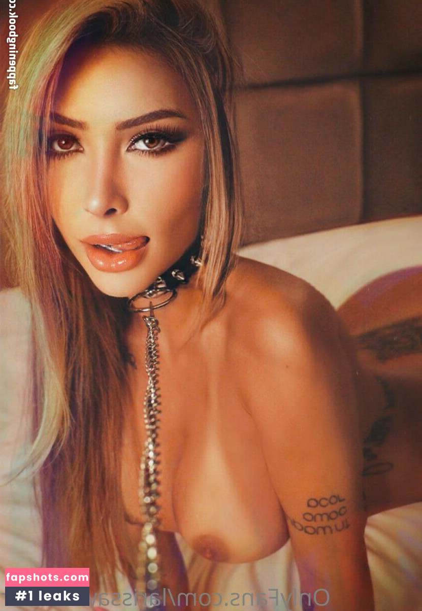 Larissa Wambier gallery photo #23