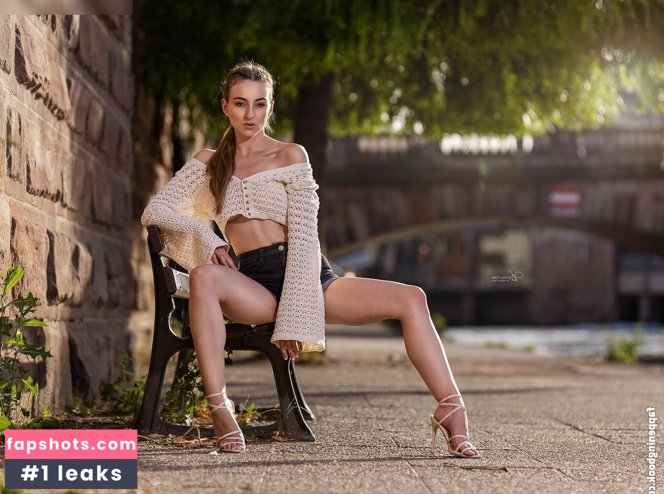 Larissa0297 gallery photo #12