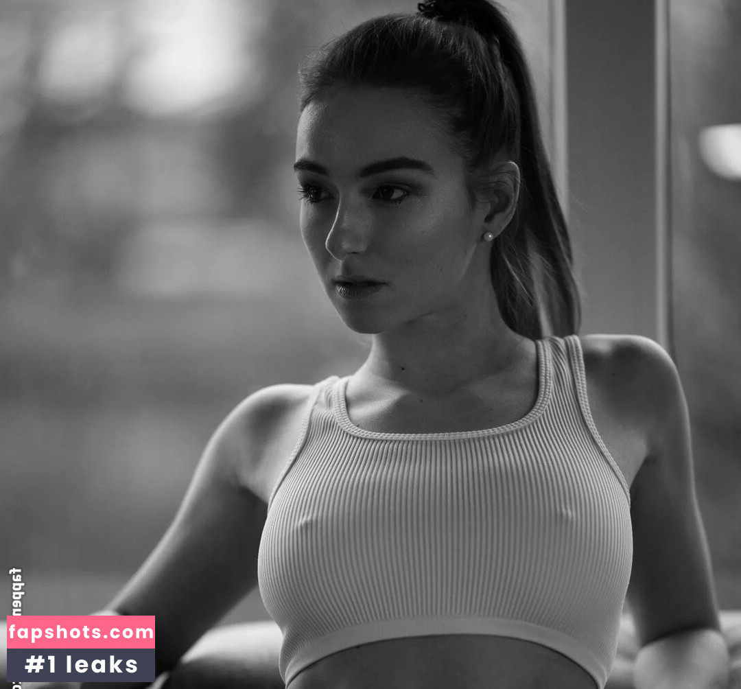 Larissa0297 gallery photo #5