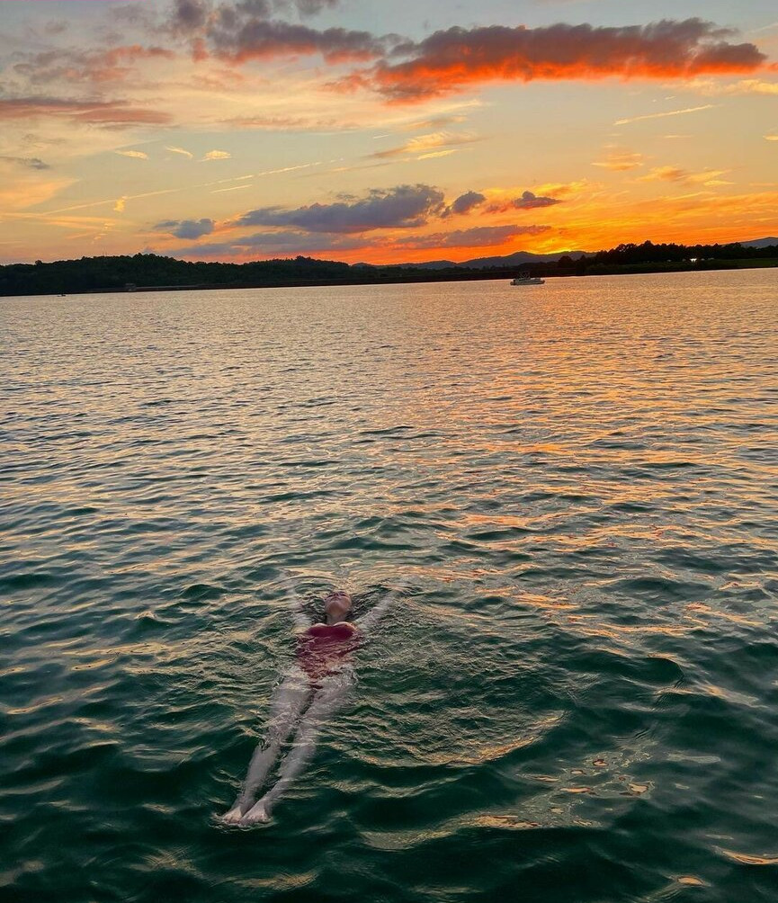 larsen-thompson Nacktheit OnlyFans Fotos #658 - Fapshots