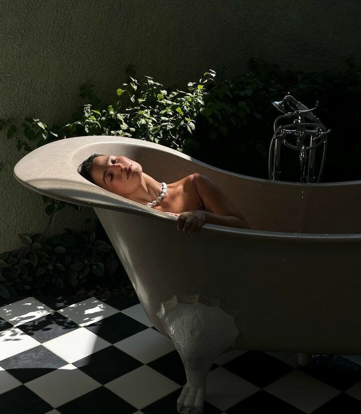 lasirena69-1 gallery photo #1075