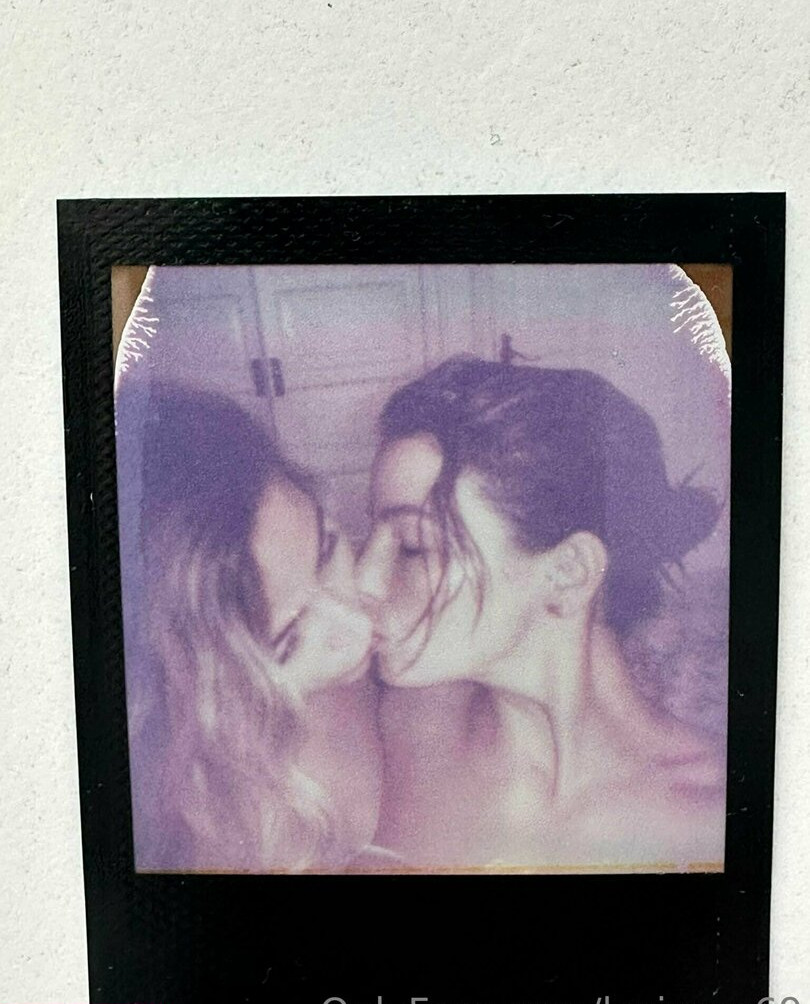 lasirena69-1 gallery photo #1143