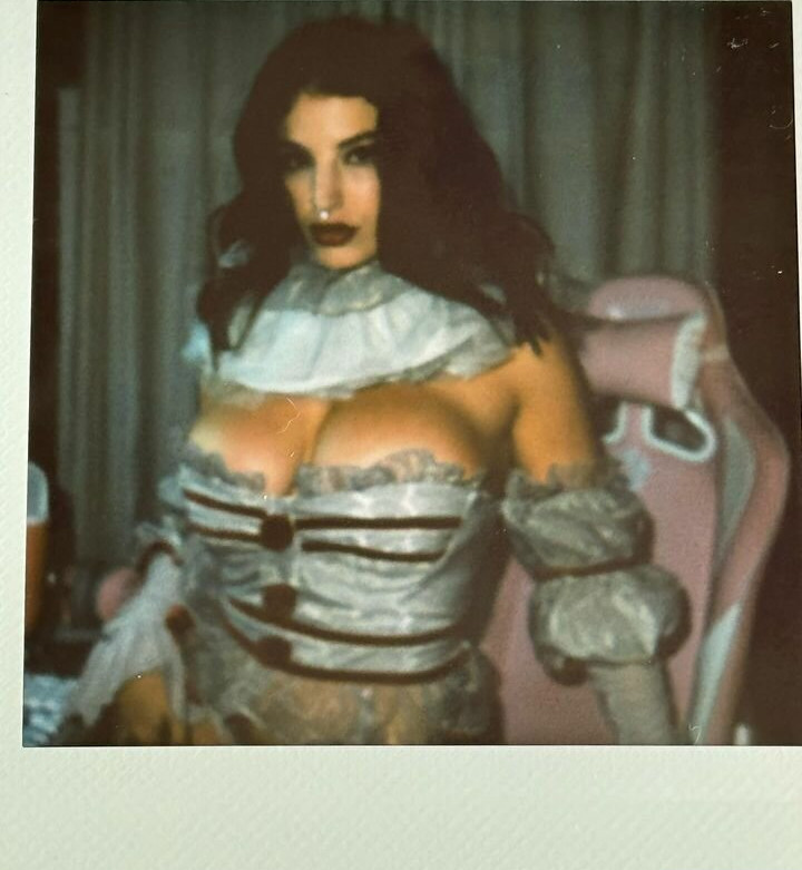 lasirena69-1 gallery photo #837