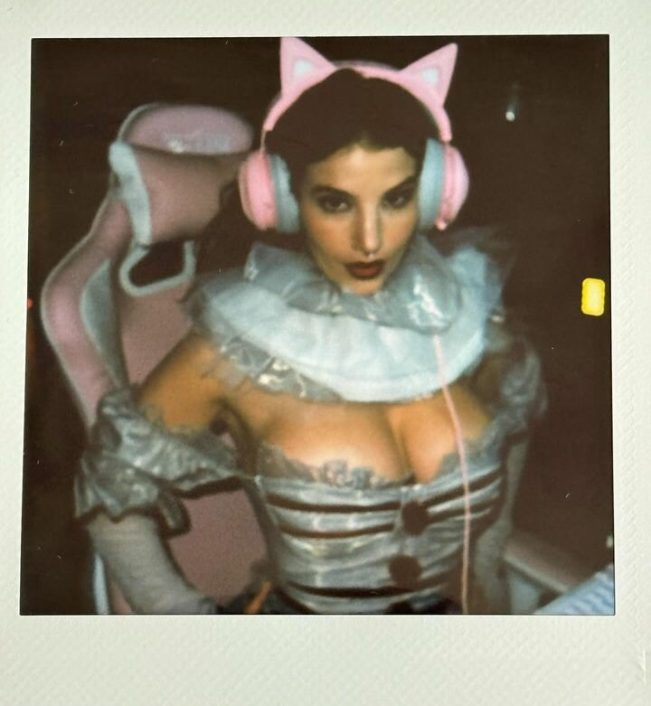 lasirena69-1 gallery photo #838