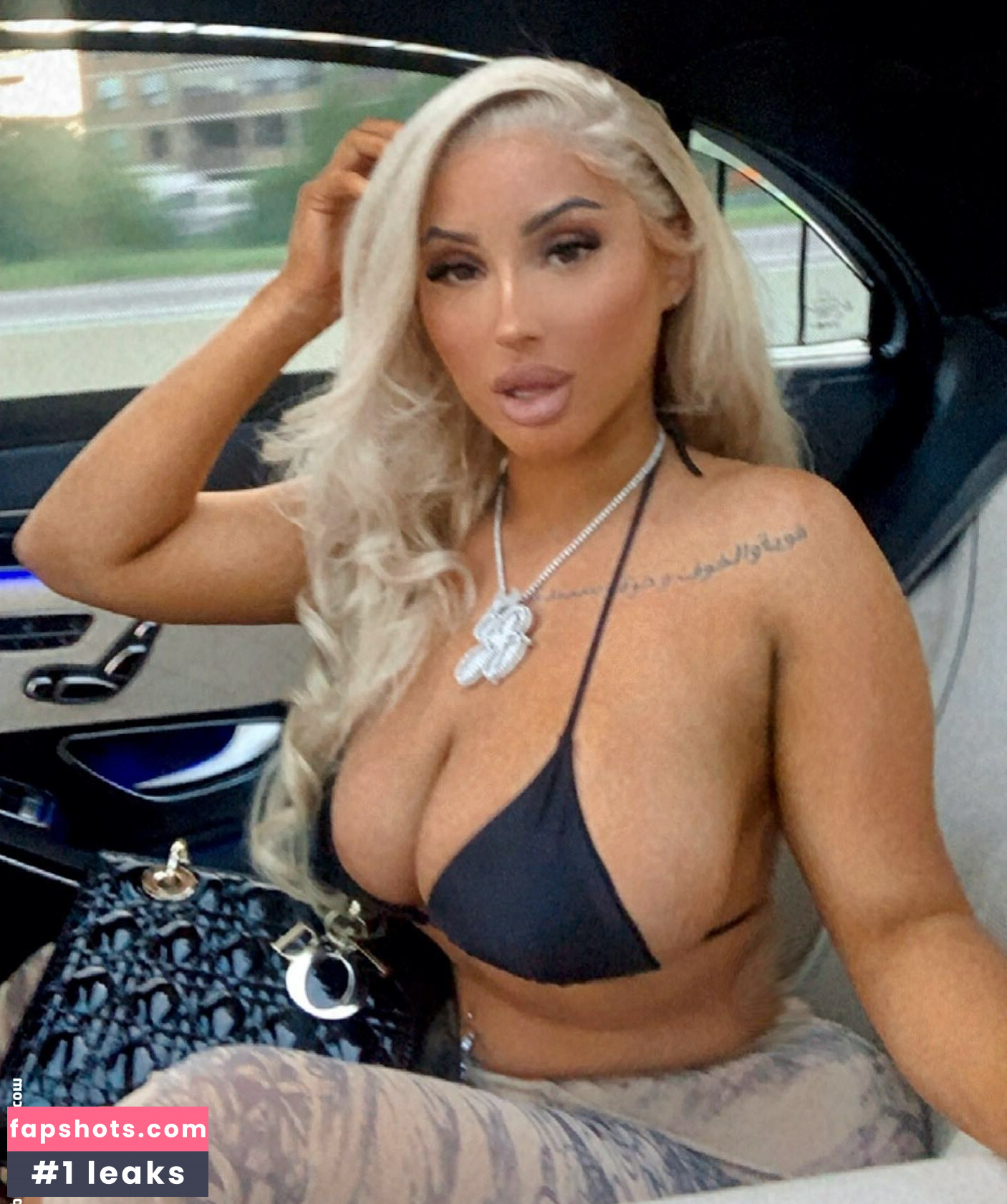 Lasy Sb nude babe gallery