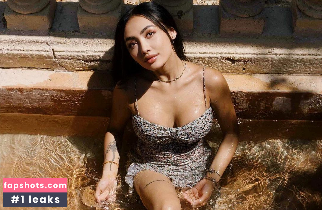 Latalzhang Nude Leaks OnlyFans Photos #3 - LeakJerk