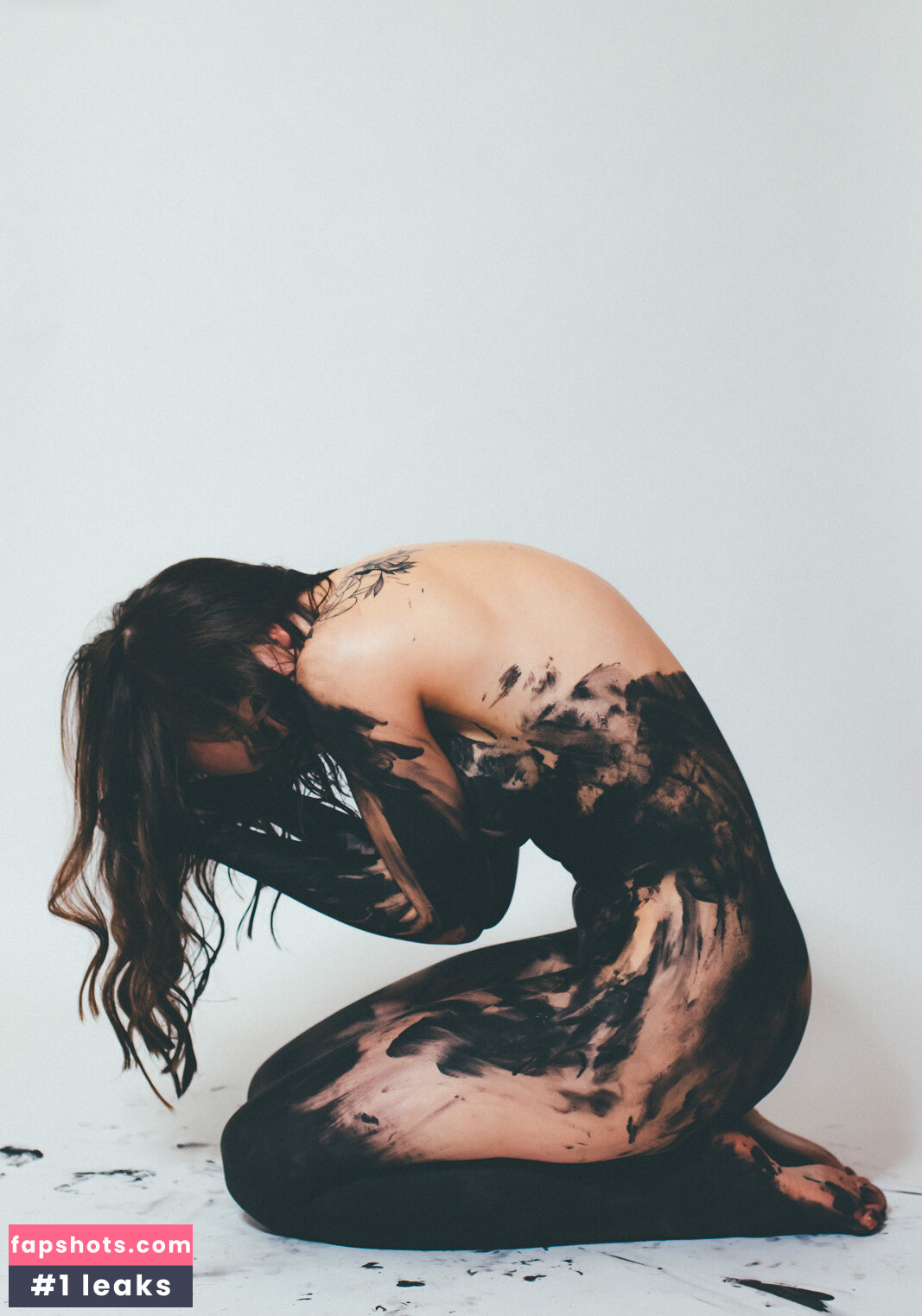 Late.night.ego gallery photo #7