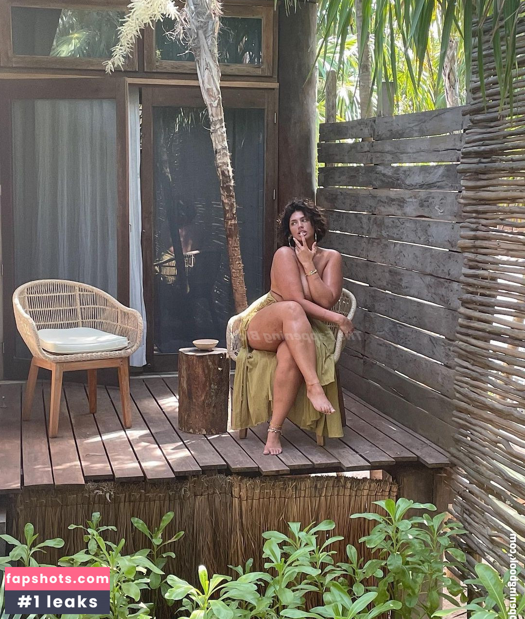 La'Tecia Thomas gallery photo #106