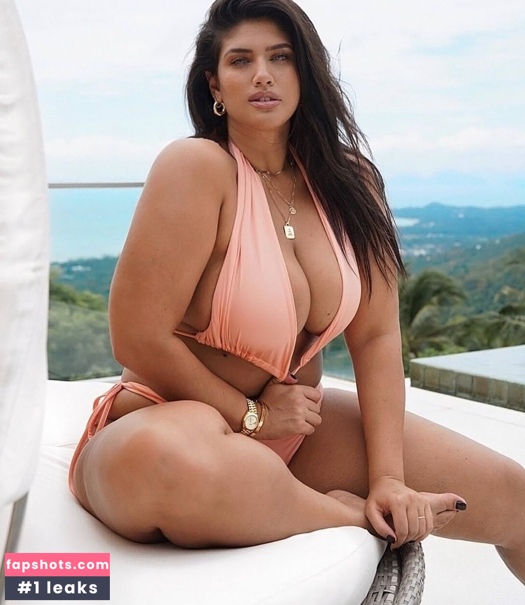 La'Tecia Thomas gallery photo #24