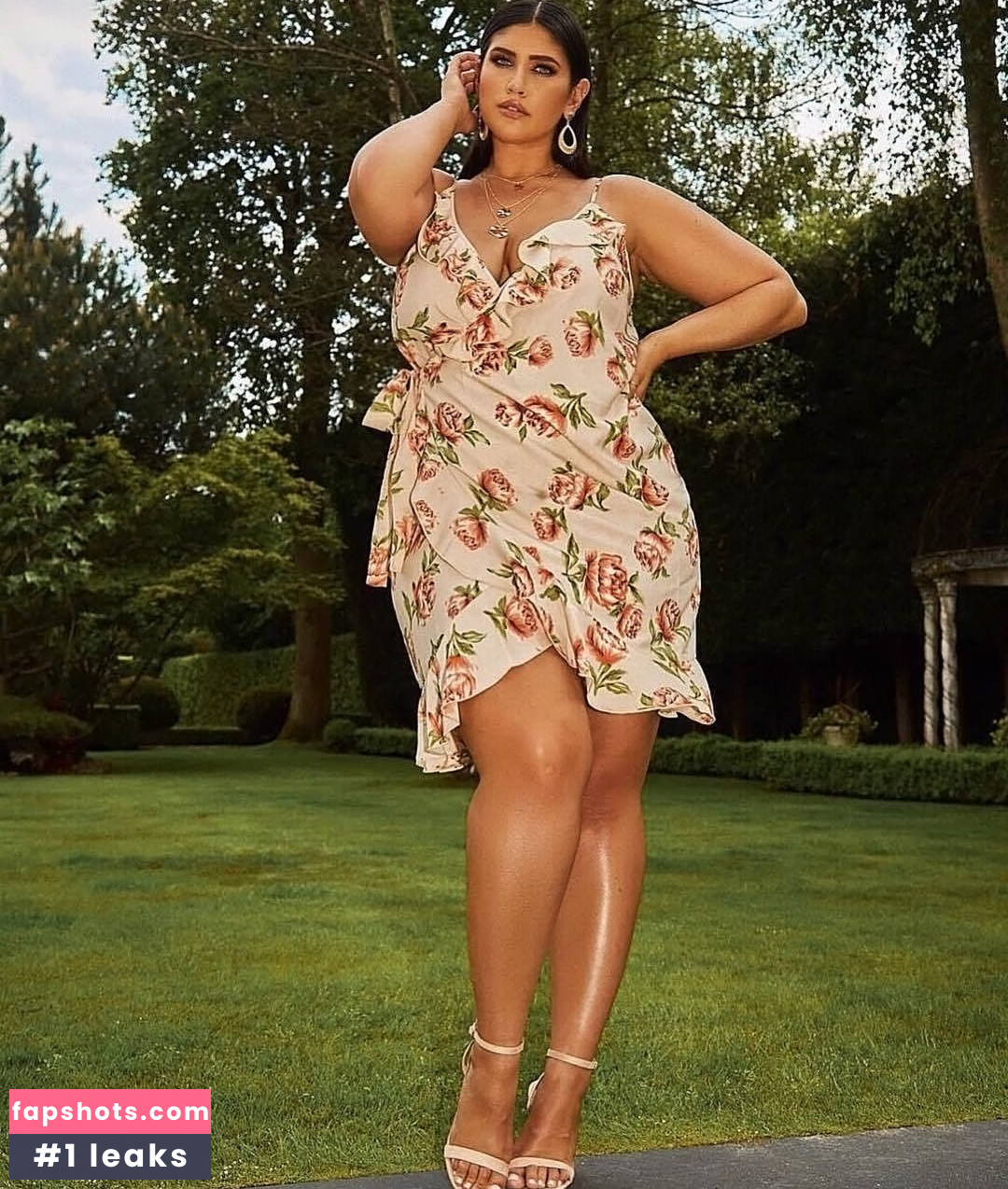 La'Tecia Thomas gallery photo #26