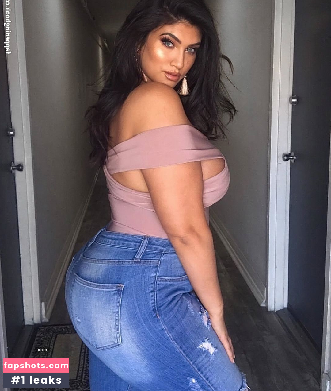 La'Tecia Thomas gallery photo #44