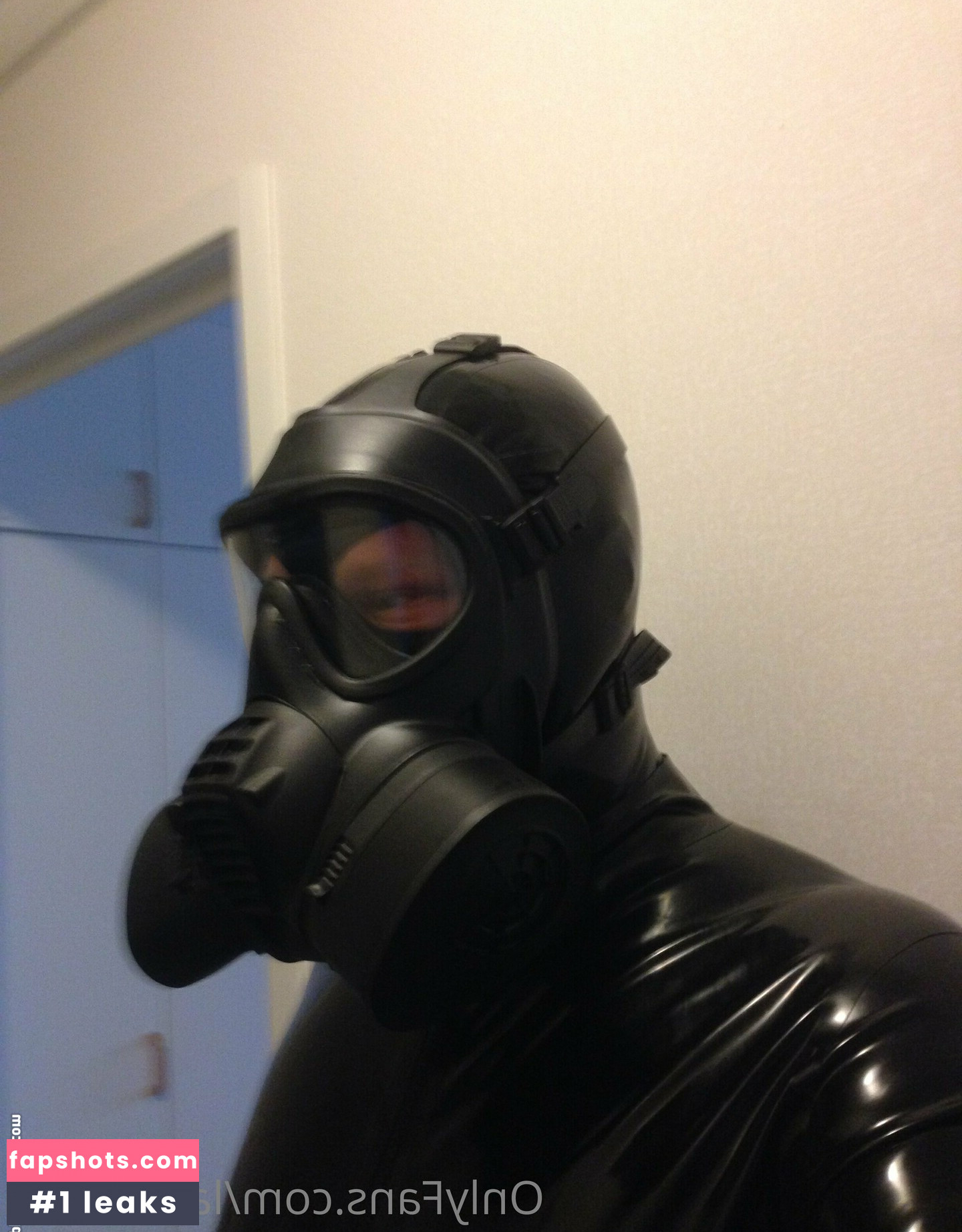 latex-alien Nude Leaks OnlyFans Photos #3 - LeakJerk