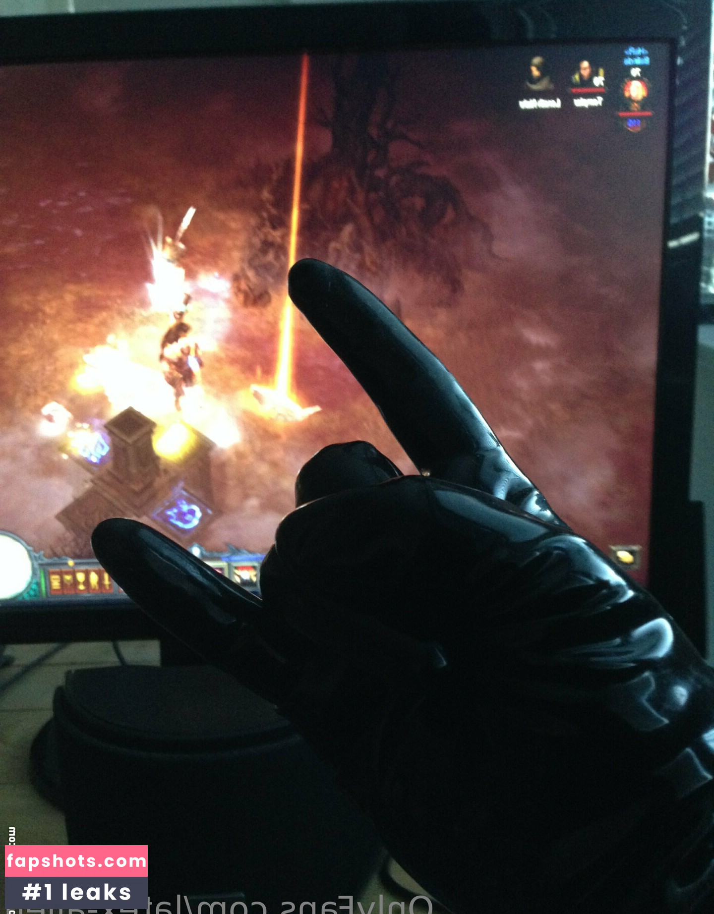 latex-alien Nude Leaks OnlyFans Photos #4 - LeakJerk