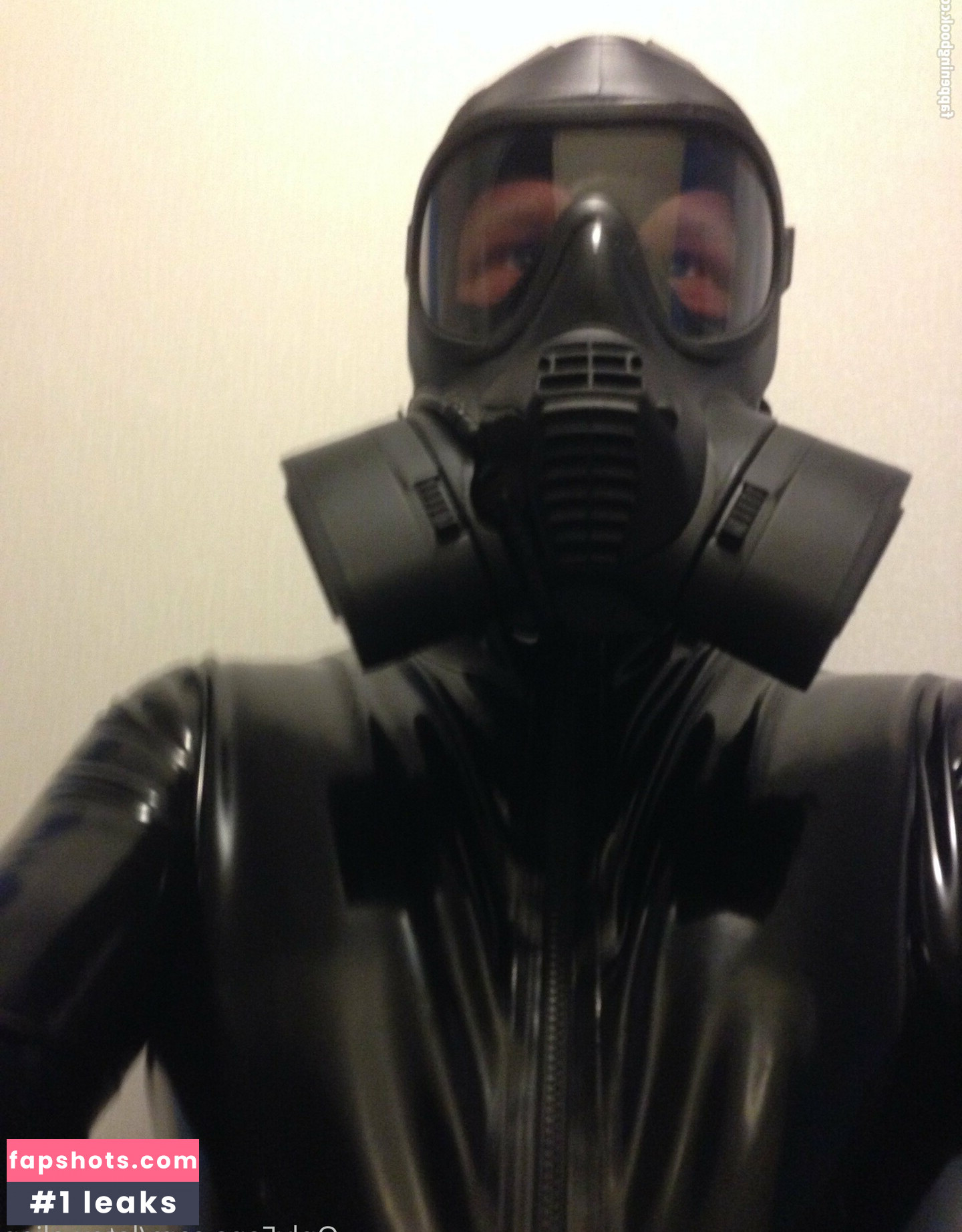 latex-alien Nude Leaks OnlyFans Photos #7 - LeakJerk