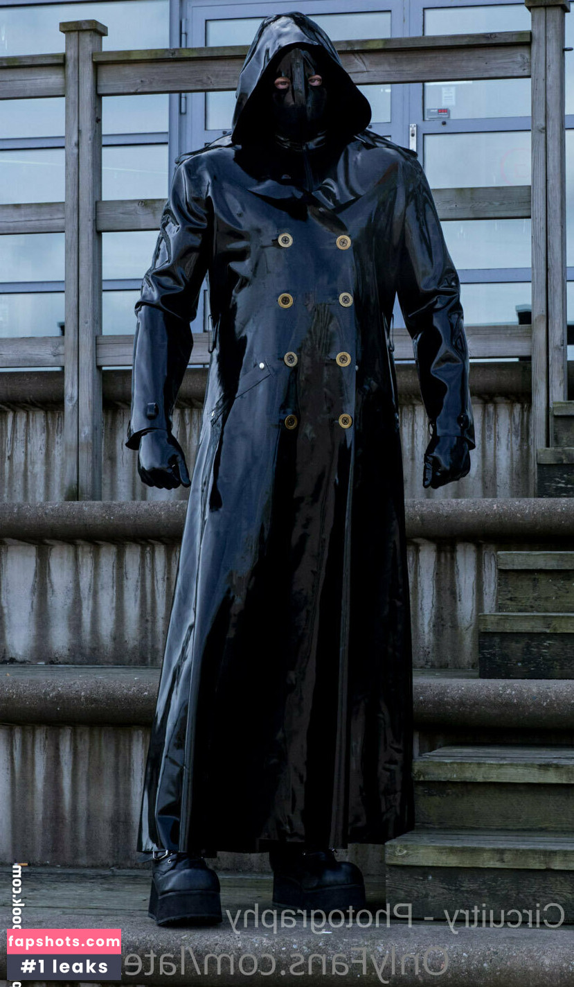 latex-alien Nude Leaks OnlyFans Photos #8 - LeakJerk