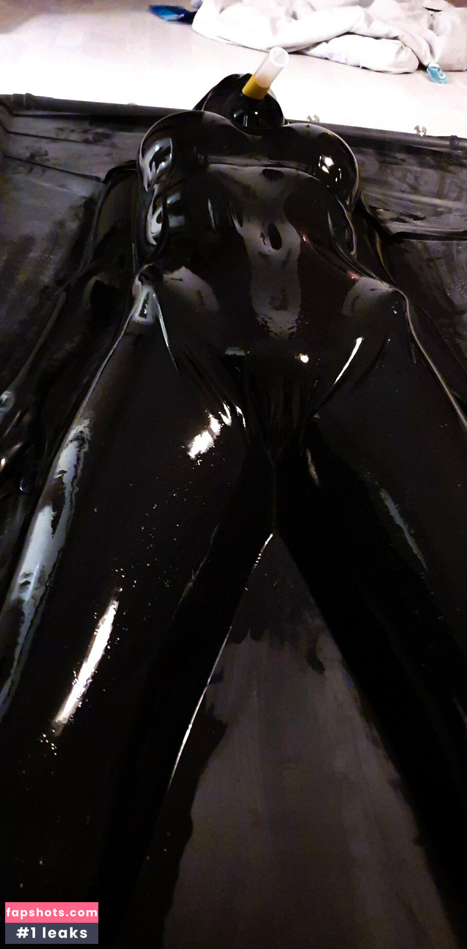 Latex Fetish gallery photo #61